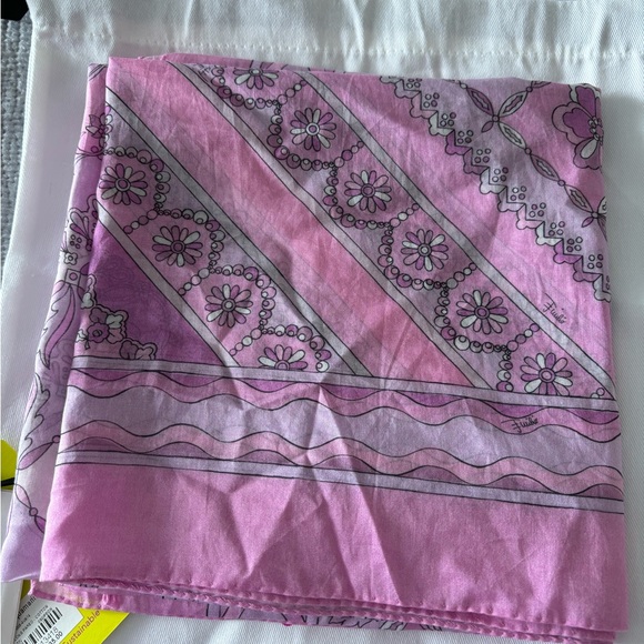 Emilio Pucci Accessories - Emilio Pucci Pink Floral Scarf